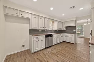 422 Willow Vista Dr, El Lago, TX 77586 - Photo 18