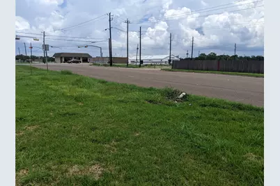 107 Correll Avenue, Wharton, TX 77488 - Photo 6