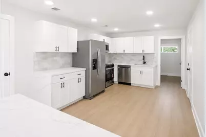 2310 Raymond Street, Pasadena, TX 77506 - Photo 2