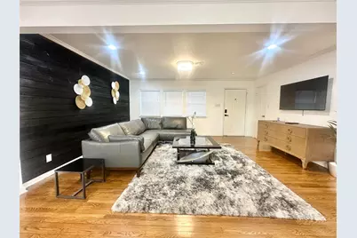 5329 Pagewood Lane, Houston, TX 77056 - Photo 1