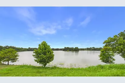 9609 Valeca Drive, Houston, TX 77075 - Photo 14