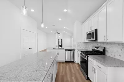 1221 Sacred Light Lane, La Marque, TX 77568 - Photo 2