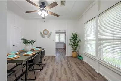 102 4th Street, Sugar Land, TX 77498 - Photo 8