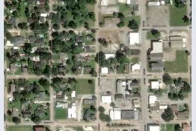 608 Travis Street, Liberty, TX 77575 - Photo 4