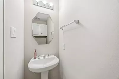 3635 Main Plaza Drive, Houston, TX 77025 - Photo 32
