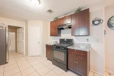 944 Dewalt Street, Houston, TX 77088 - Photo 10