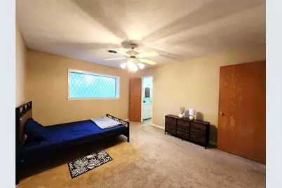 1702 Ivie Lee Street, Baytown, TX 77520 - Photo 16