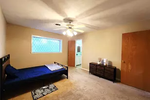 1702 Ivie Lee St, Baytown, TX 77520 - Photo 16