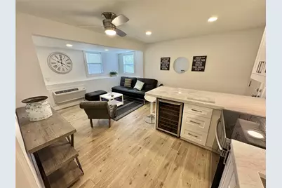 412 Pacific Street #11B, Houston, TX 77006 - Photo 4