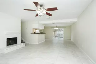 14641 Perthshire Rd, Houston, TX 77079 - Photo 6
