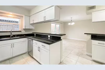 14641 Perthshire Road, Houston, TX 77079 - Photo 20