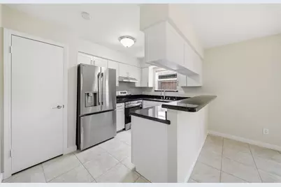14641 Perthshire Road, Houston, TX 77079 - Photo 16