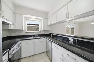 14641 Perthshire Rd, Houston, TX 77079 - Photo 18