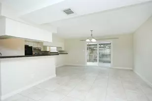 14641 Perthshire Rd, Houston, TX 77079 - Photo 12