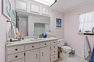 775 Marlin St, Bayou Vista, TX 77563 - Photo 20