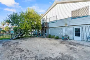 775 Marlin St, Bayou Vista, TX 77563 - Photo 36