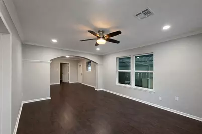 8226 Harding Street, Houston, TX 77012 - Photo 2