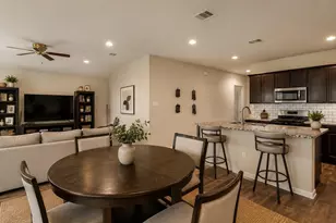 927 Petunia Falls Ln, Rosharon, TX 77583 - Photo 4