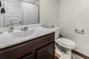 927 Petunia Falls Ln, Rosharon, TX 77583 - Photo 18