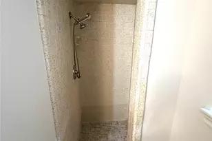 10618 Wolbrook St, Houston, TX 77016 - Photo 14