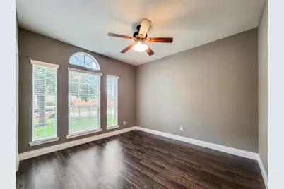 4626 Legends Bay Drive, Baytown, TX 77523 - Photo 10