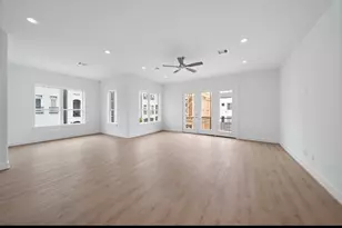 949 Blackshire Ln, Houston, TX 77055 - Photo 16