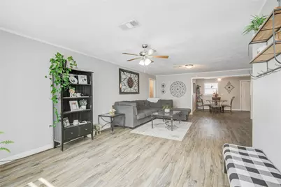 203 Moose Jaw Lane, Houston, TX 77336 - Photo 2