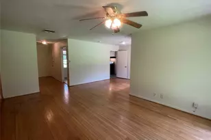 5042 Grape St, Houston, TX 77096 - Photo 10