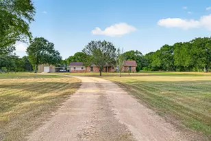 10704 Buls Rd, East Bernard, TX 77435 - Photo 4
