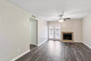12500 Sandpiper Dr, Houston, TX 77035 - Photo 2
