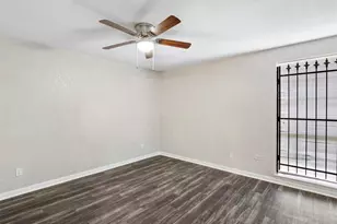 12500 Sandpiper Dr, Houston, TX 77035 - Photo 10