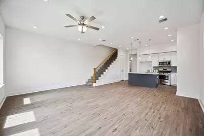 3504 Caplin Street #B, Houston, TX 77026 - Photo 8