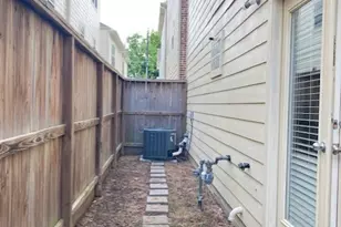 11603 Main Ash Dr, Houston, TX 77025 - Photo 18