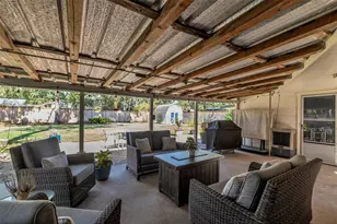 2019 Laurel Springs Ln, Houston, TX 77339 - Photo 32