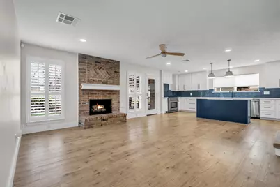 2019 Laurel Springs Lane, Houston, TX 77339 - Photo 6