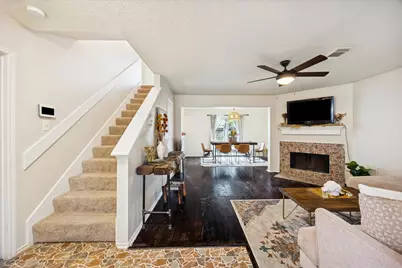 8807 Sage Place Drive, Houston, TX 77071 - Photo 2