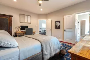 11005 Upland Forest Dr, Houston, TX 77043 - Photo 32