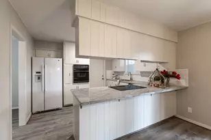 802 Spinn St, Brenham, TX 77833 - Photo 10