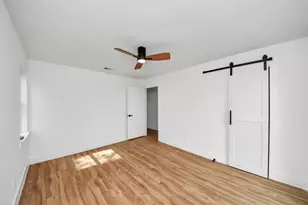 6249 Locke Ln, Houston, TX 77057 - Photo 32