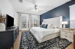 3051 S Heights Hollow Ln, Houston, TX 77007 - Photo 10