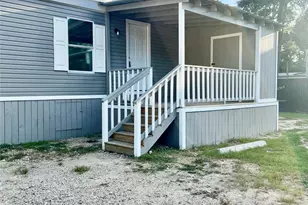 21044 S Sabine Dr, New Caney, TX 77357 - Photo 2