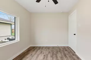 906 Creager St, Houston, TX 77034 - Photo 38