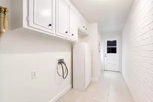 1219 Saxony Ln, Houston, TX 77058 - Photo 14