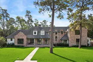 7 Hedwig Shadows Dr, Houston, TX 77024 - Photo 2