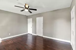 2606 Virginia St, Baytown, TX 77520 - Photo 18