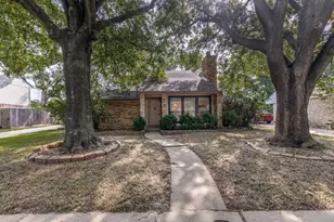 8214 Pine Falls Dr, Houston, TX 77095 - Photo 2
