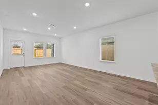 3930 El Vaquero Ct, League City, TX 77511 - Photo 14