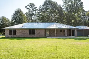 27 County Rd 3371, Cleveland, TX 77327 - Photo 1