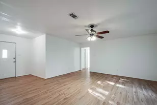 27 County Rd 3371, Cleveland, TX 77327 - Photo 6