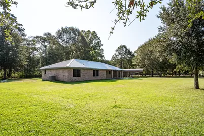 27 County Road 3371, Cleveland, TX 77327 - Photo 2
